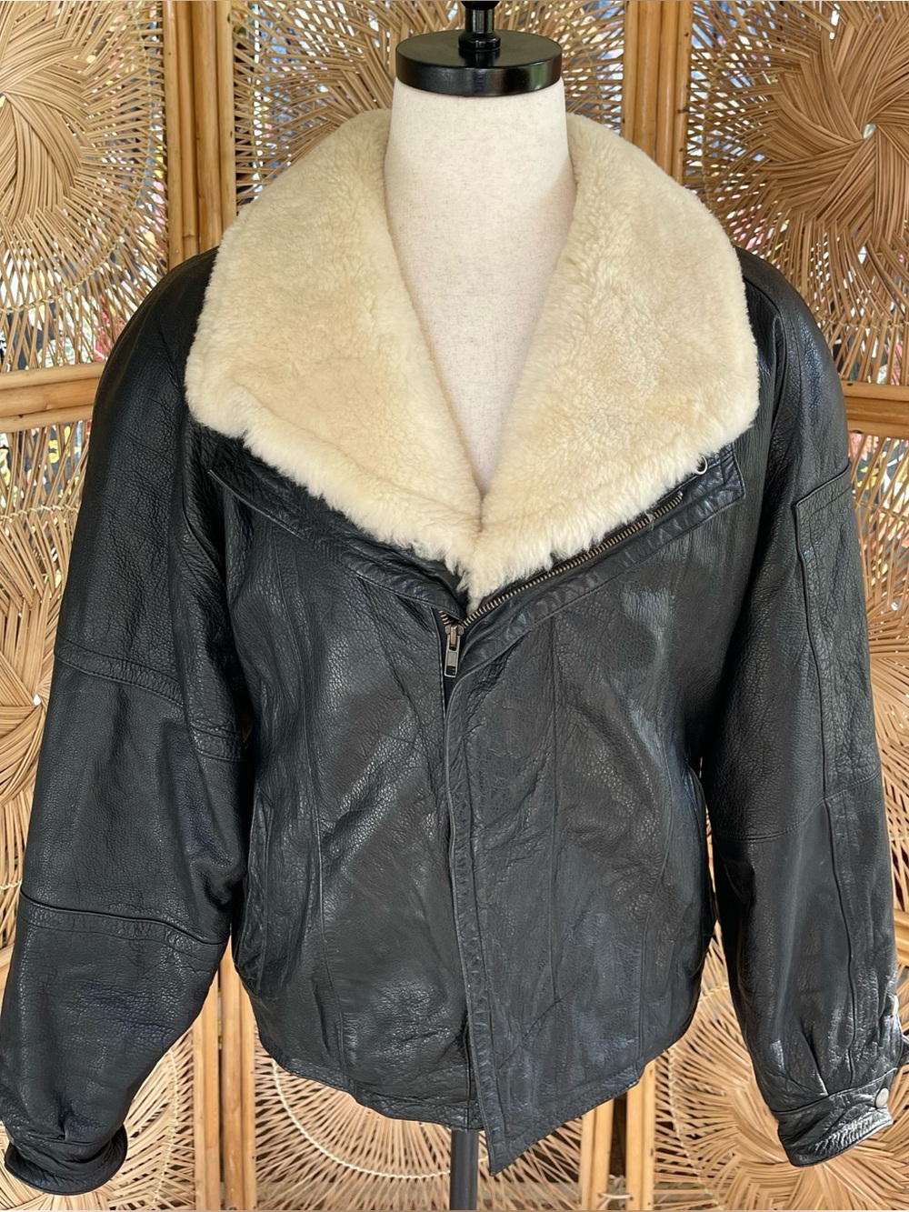 Vintage Bermans Black Leather Bomber Aviator Jacket with Sherpa Collar S